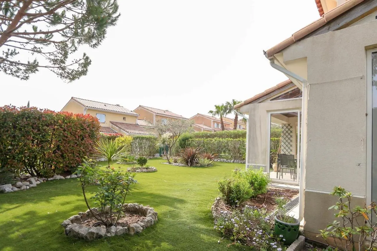 New ! Villa With Parking Swimming Pools Garden And Ac - Benakey Cannes