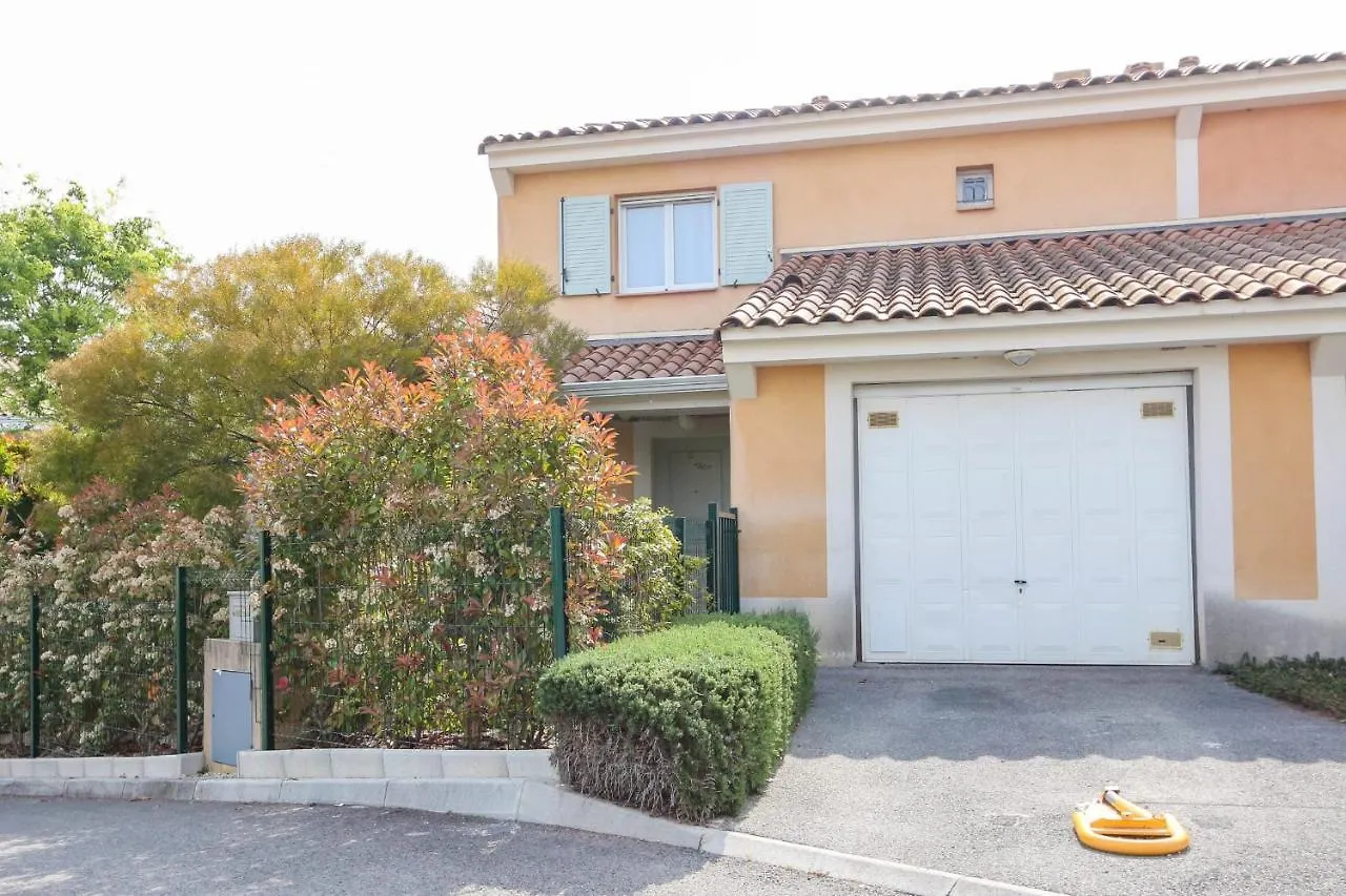 New ! Villa With Parking Swimming Pools Garden And Ac - Benakey Cannes