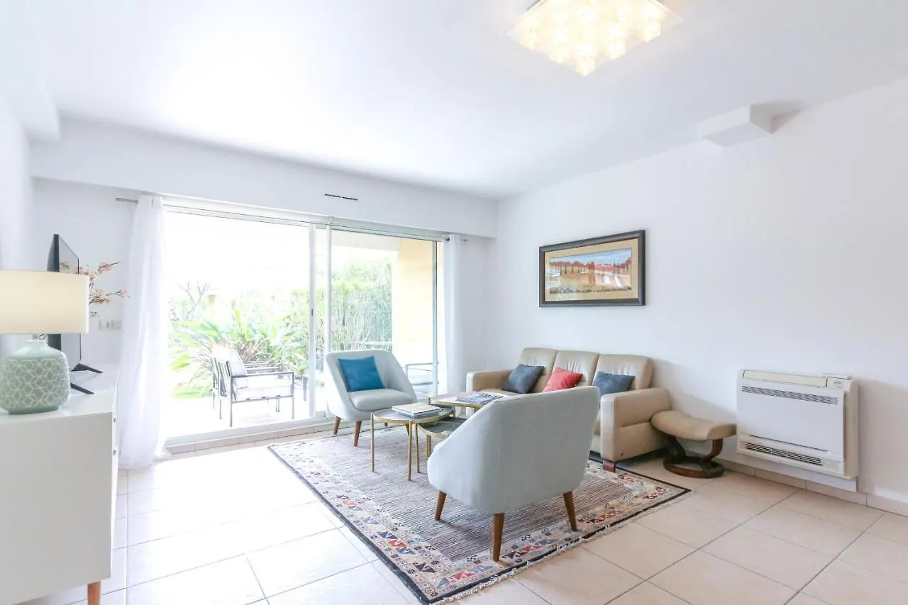 New ! Villa With Parking Swimming Pools Garden And Ac - Benakey カンヌ フランス