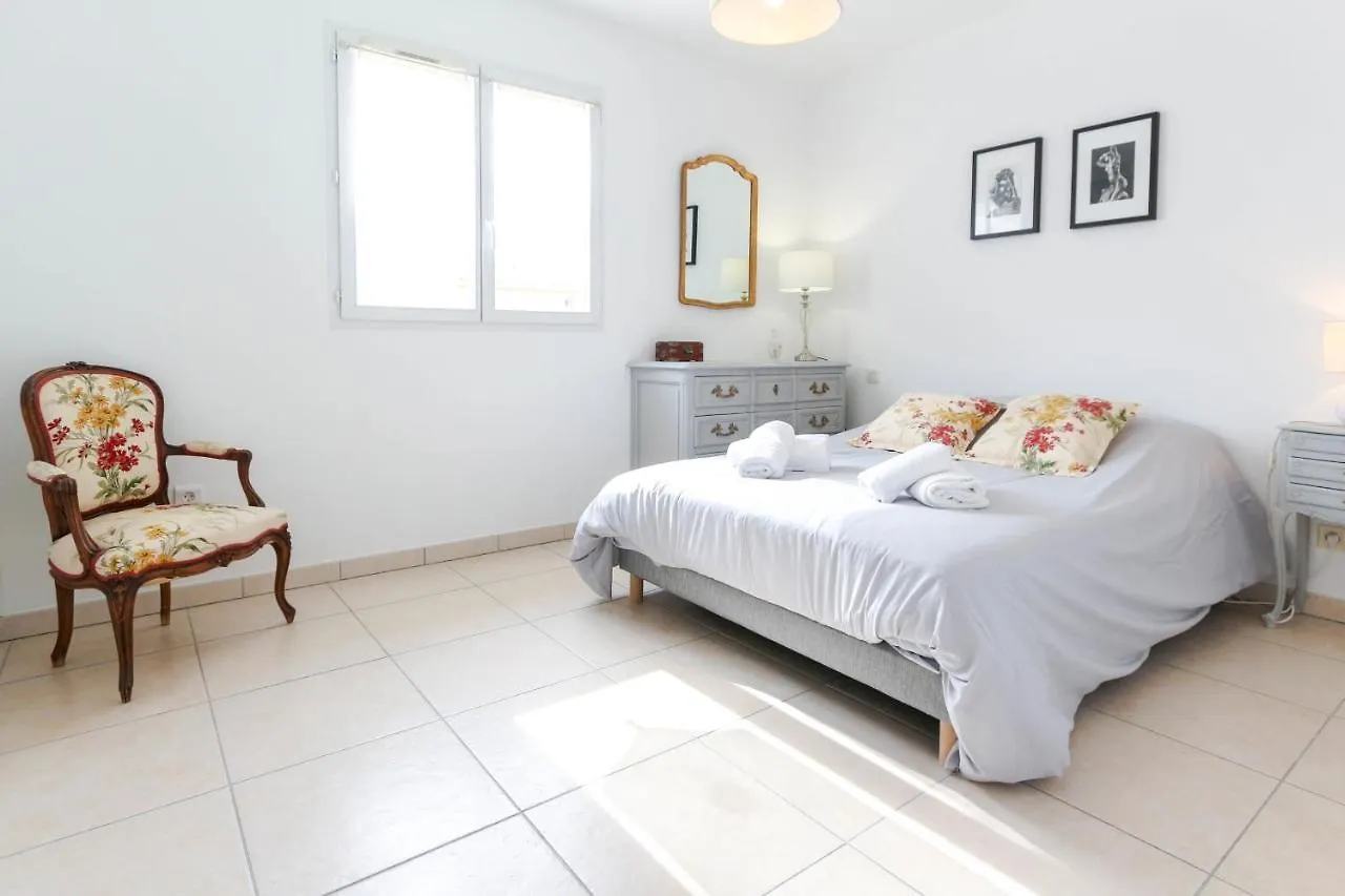 New ! Villa With Parking Swimming Pools Garden And Ac - Benakey Cannes